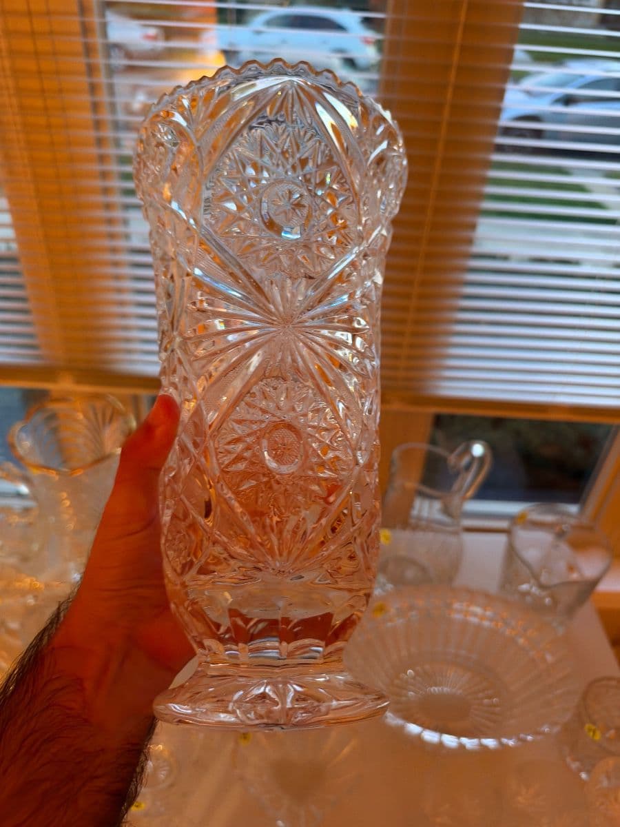 West Ridge Chicago Estate Sale – Vintage Treasures, Fine China, Crystal & Quality Furniture! photo 11