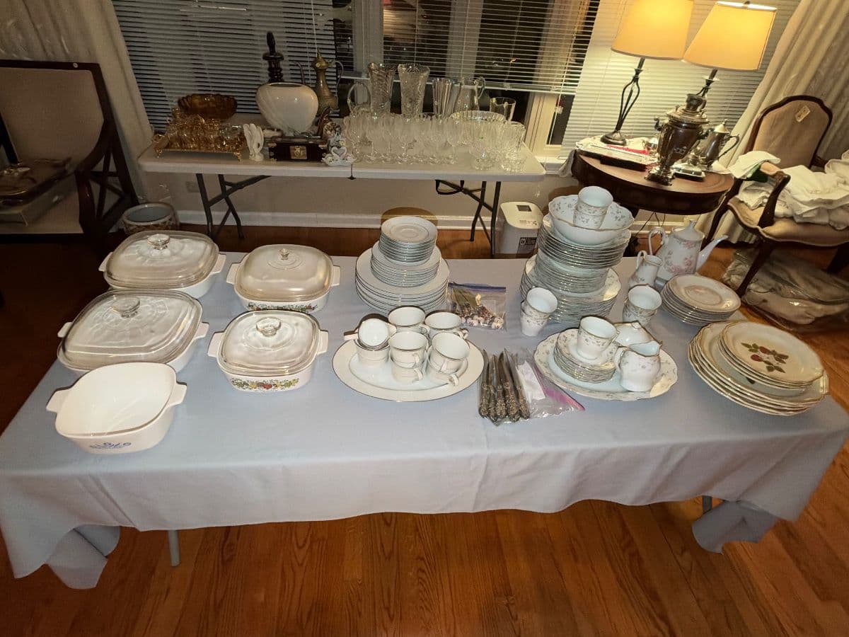 West Ridge Chicago Estate Sale – Vintage Treasures, Fine China, Crystal & Quality Furniture! photo 1