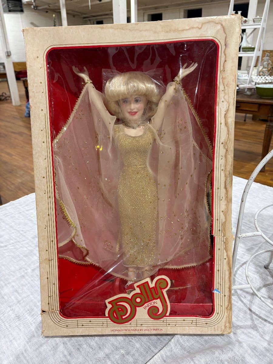 Thomasville Women's Club Sale photo 3