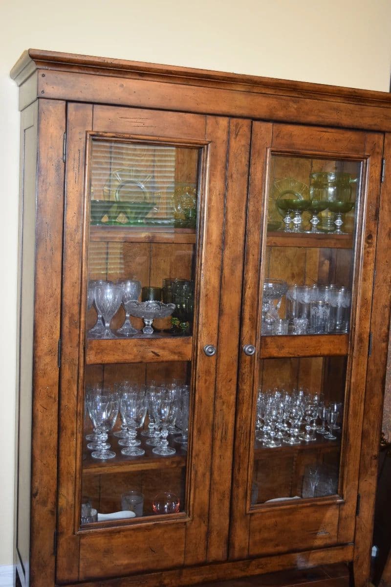 Incredible Estate Sale In FishHawk Lakes photo 2