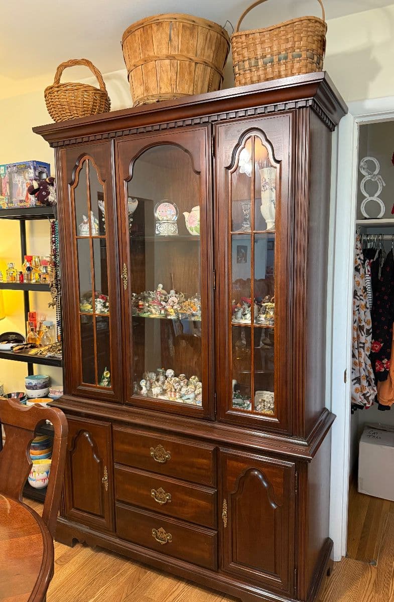 NEW PICS (10/26): Palmer Estate Sale photo 1