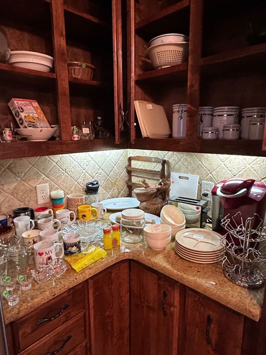 Huge Two House Estate Sale photo 12