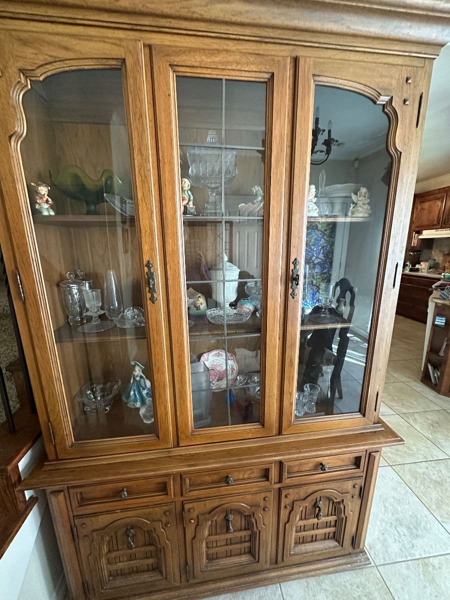 Huge Two House Estate Sale photo 7
