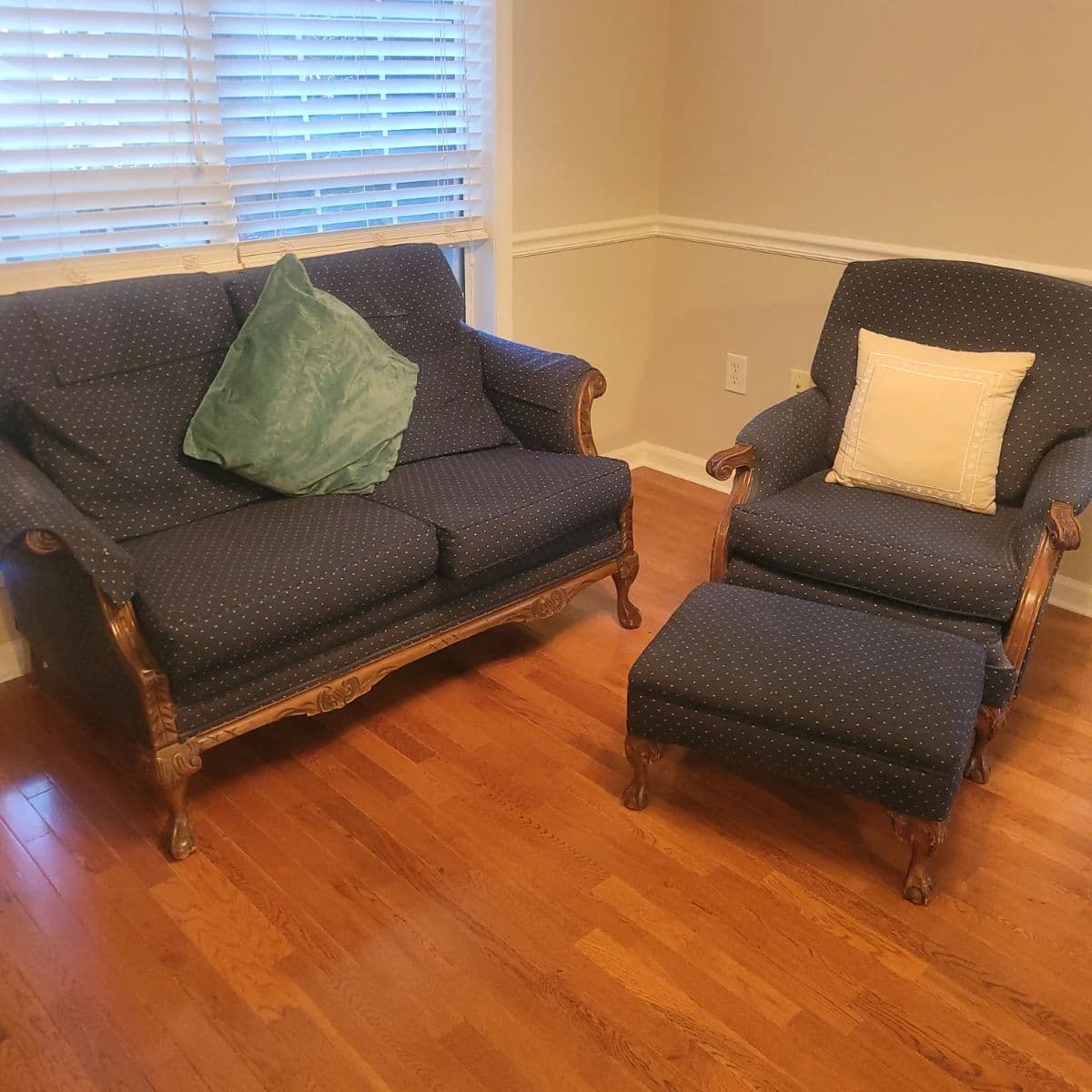 Cozy Decor and Collectibles Clean Out photo 11