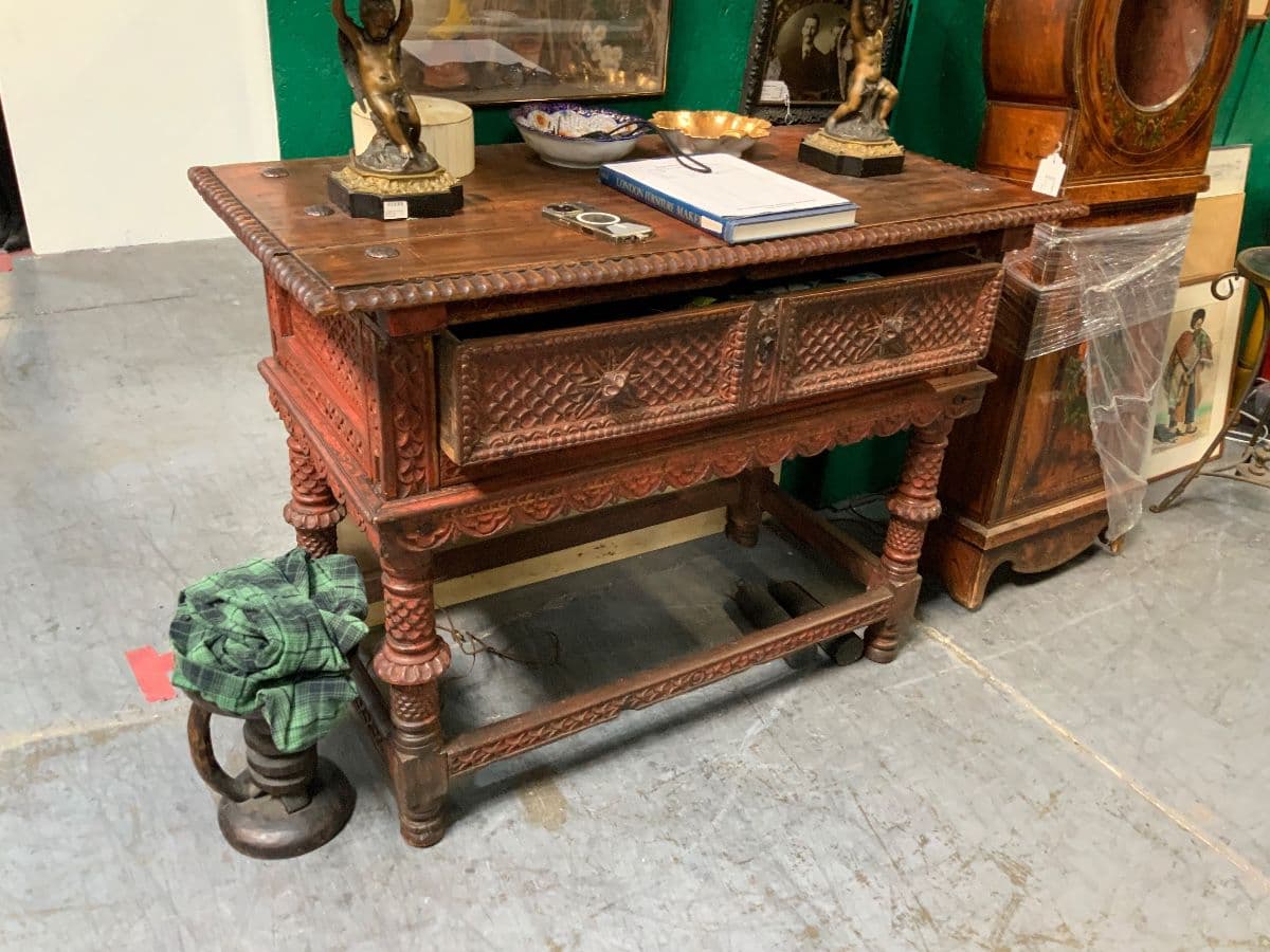 Huey antique estate sale photo 3