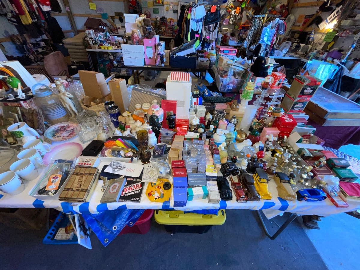 LAST MINUTE! 2 DAY! FRI/SAT BAG SALE/MAGNIFICENT MILFORD BARN ESTATE SALE photo 7
