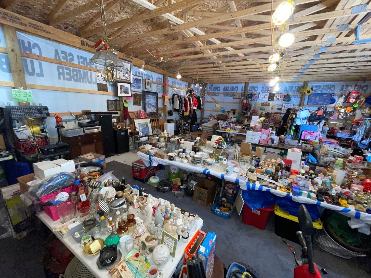 LAST MINUTE! 2 DAY! FRI/SAT BAG SALE/MAGNIFICENT MILFORD BARN ESTATE SALE photo 1