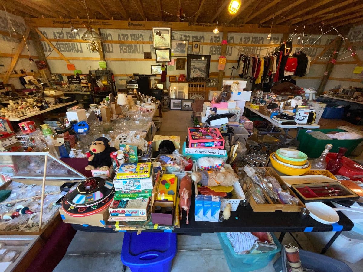 LAST MINUTE! 2 DAY! FRI/SAT BAG SALE/MAGNIFICENT MILFORD BARN ESTATE SALE photo 12