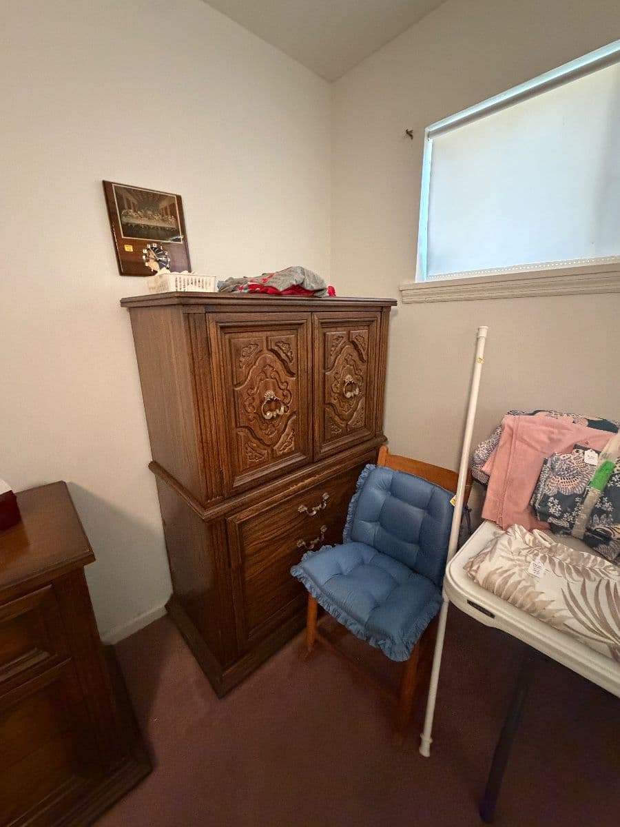 Johnson Estate Sale photo 8