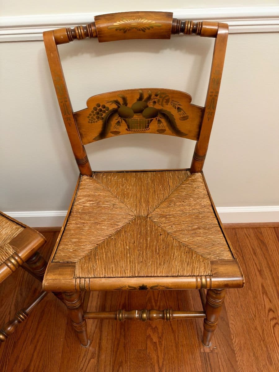 Beautiful Antiques in Bellevue! photo 10