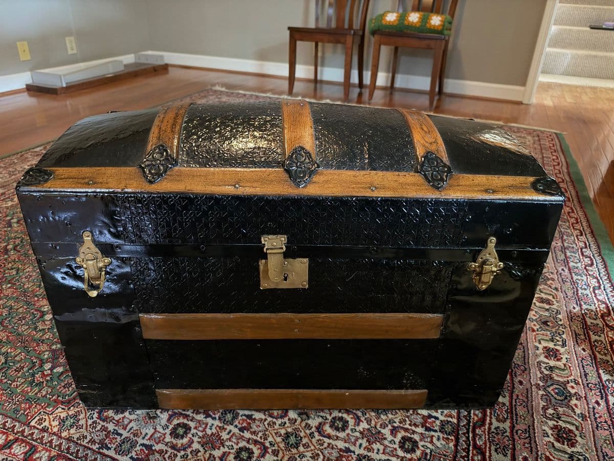Beautiful Antiques in Bellevue! photo 9
