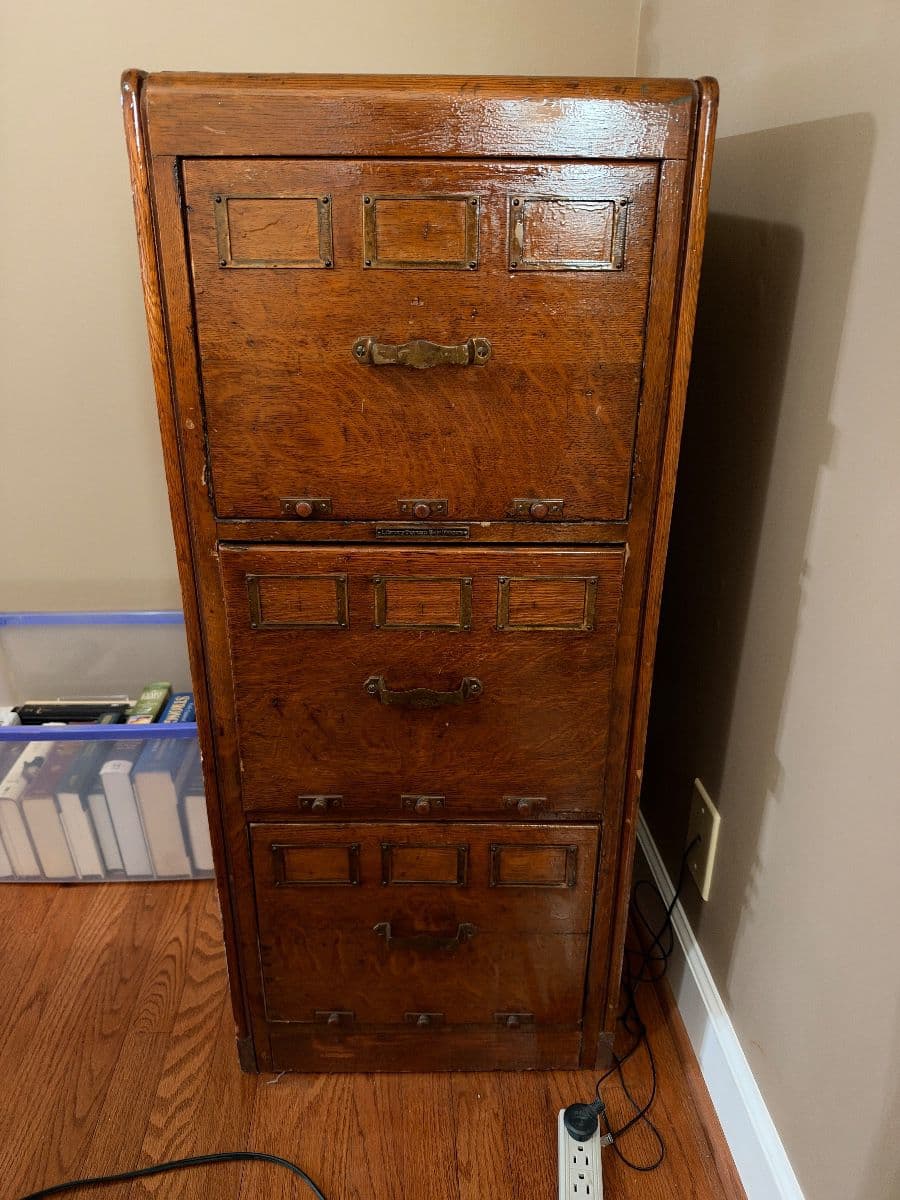 Beautiful Antiques in Bellevue! photo 8