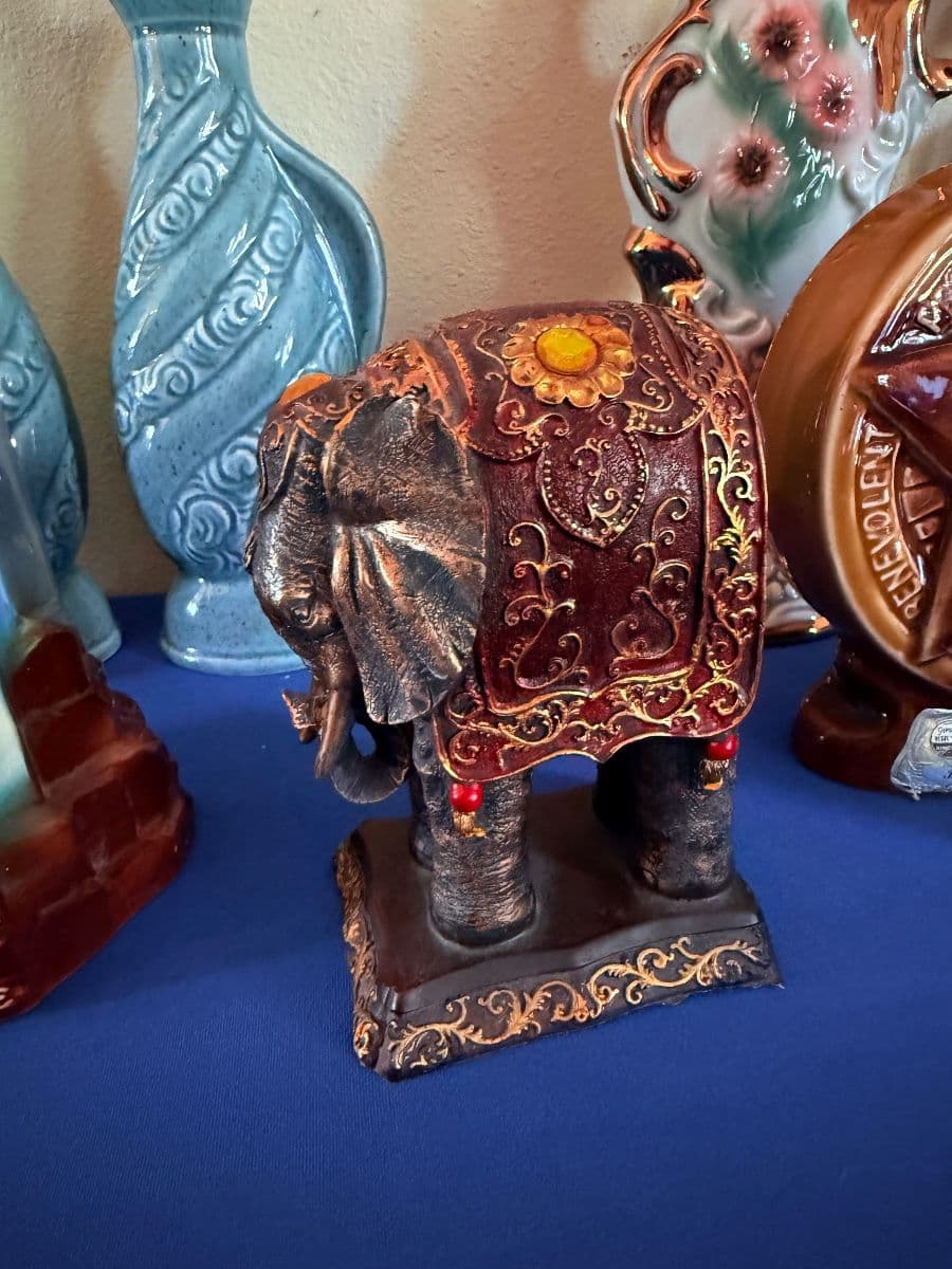 Estate Sale Pop-Up Market photo 8