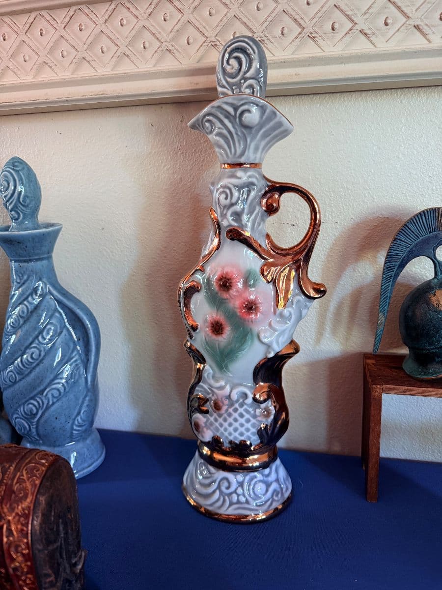 Estate Sale Pop-Up Market photo 7