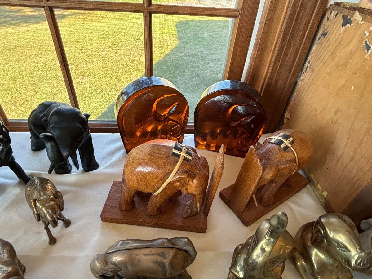 Massive Antique, Collectibles & Craft Sale photo 8