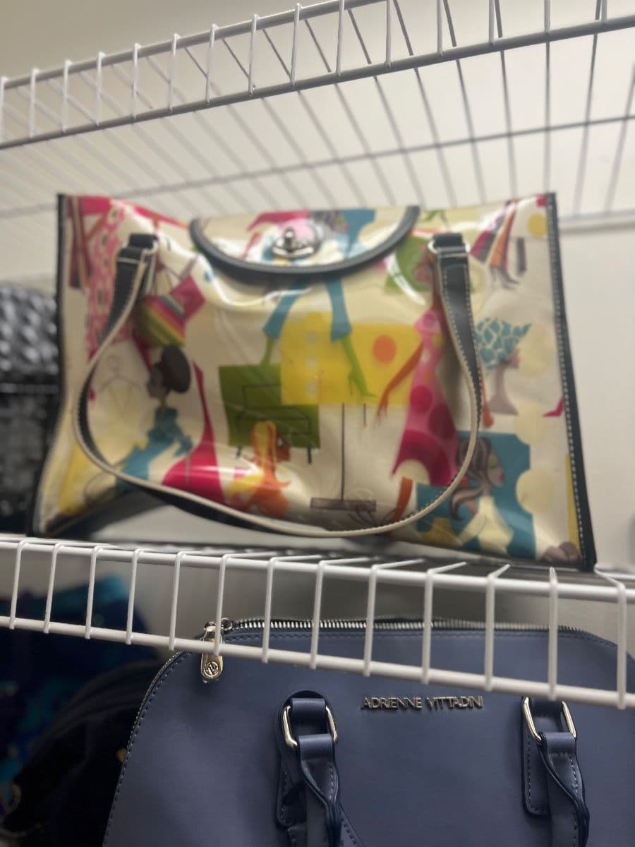 Estate Sale: Fashionable and Chic photo 7
