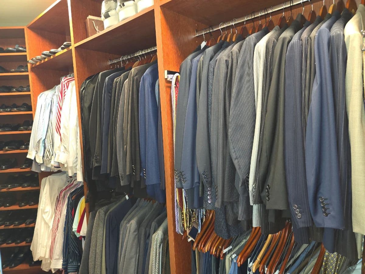 MANDEVILLE CANYON ESTATE SALE by MELROSE TREASURES ESTATE SALES photo 7