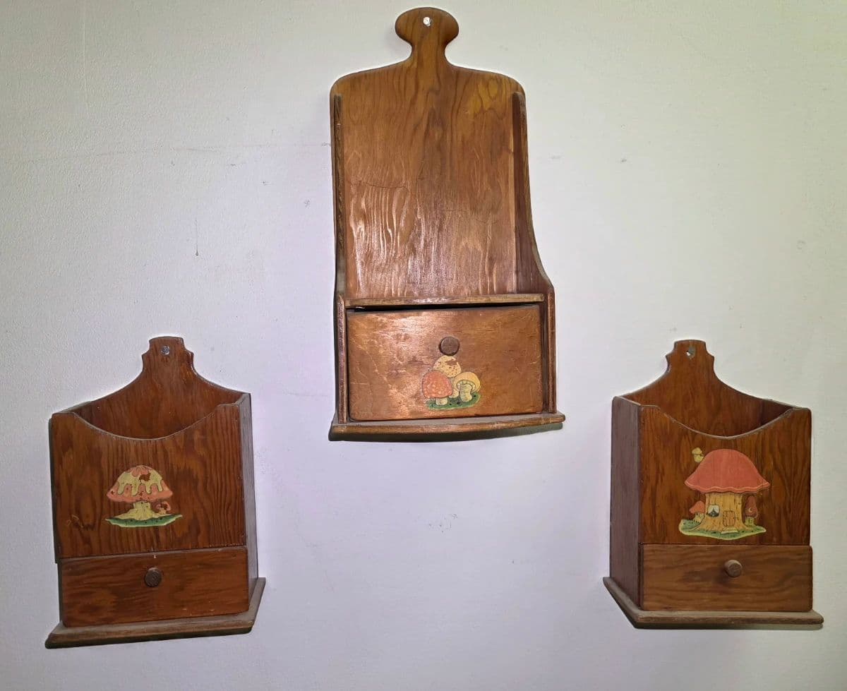 Kate's Estate Sale - Packed Apple Valley House photo 11