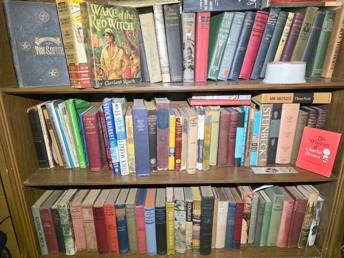 Kate's Estate Sale - Packed Apple Valley House photo 6