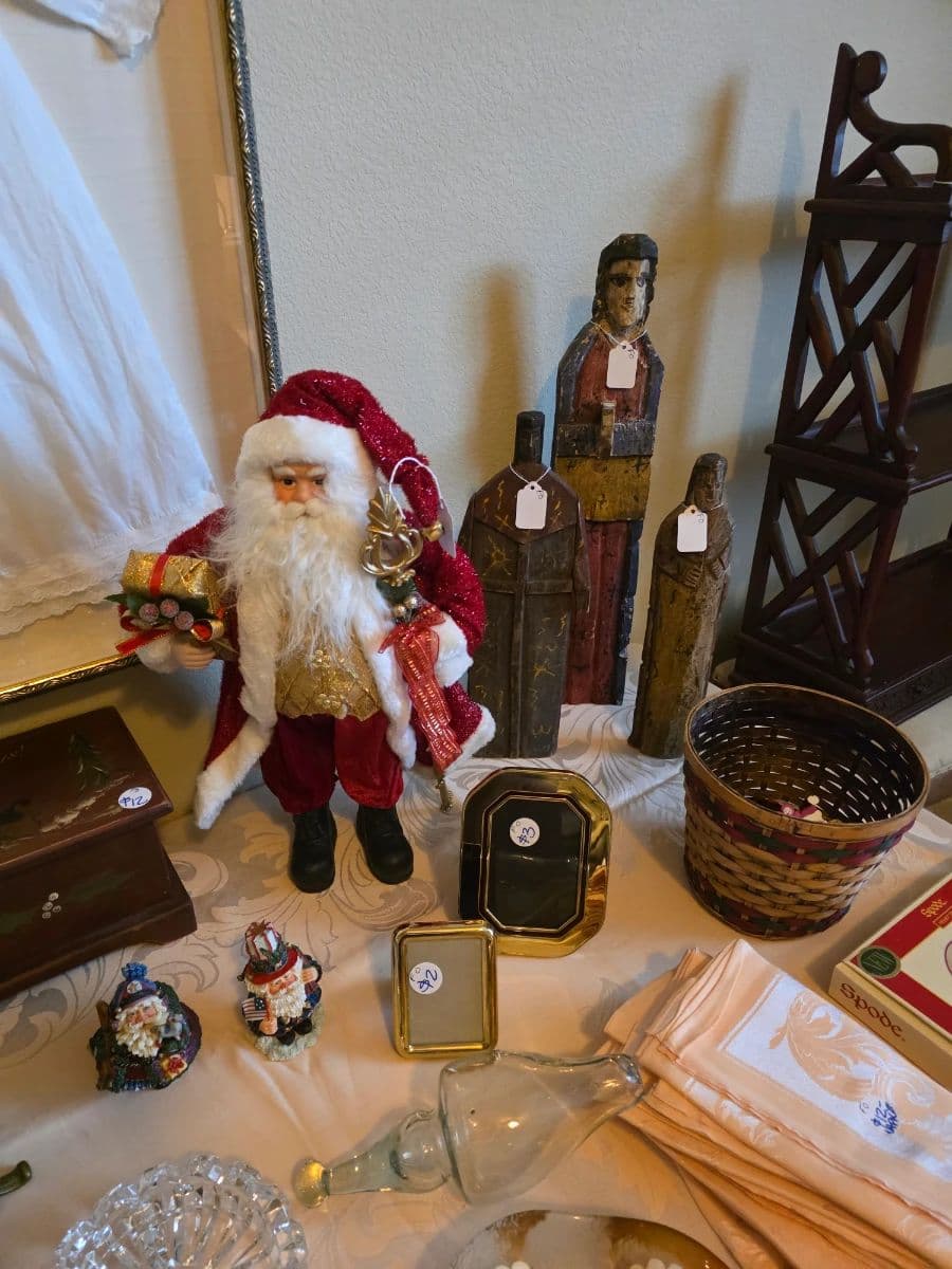 A and S Estate Sales ***Guns+Diamonds oh my*** photo 9