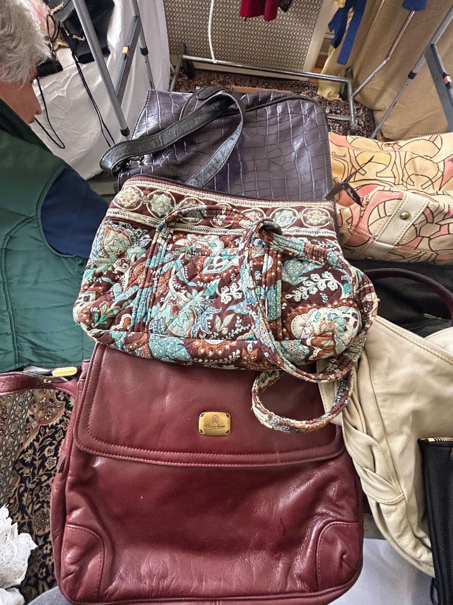 ' A RED TAG SALE" STEWART MANOR ESTATE! VINTAGE GENERATIONAL HOME! LOADED!! photo 10